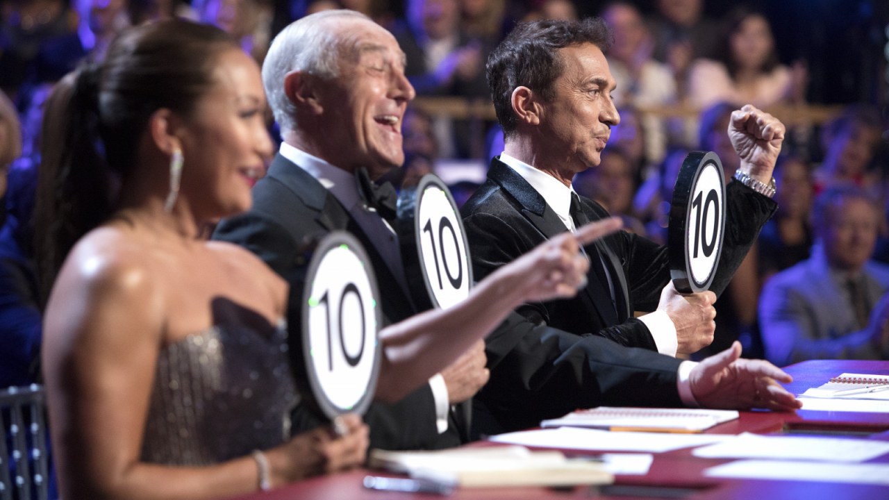 Tonya Harding S Son Gordon Was Proud Of His Mom S Dwts Performance On Week 2